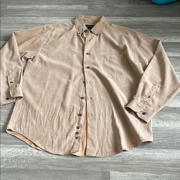 croft & barrow Other - 💜 Tan Casual Button Down Shirt with Long Sleeves
